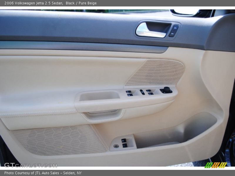 Black / Pure Beige 2006 Volkswagen Jetta 2.5 Sedan