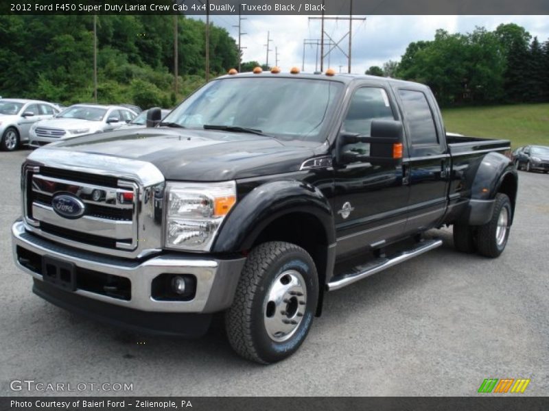 Front 3/4 View of 2012 F450 Super Duty Lariat Crew Cab 4x4 Dually