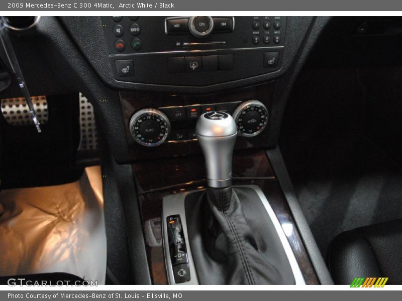 Arctic White / Black 2009 Mercedes-Benz C 300 4Matic