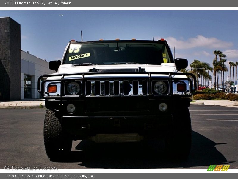 White / Wheat 2003 Hummer H2 SUV