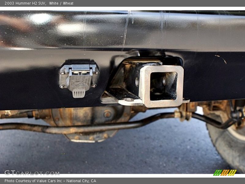 White / Wheat 2003 Hummer H2 SUV