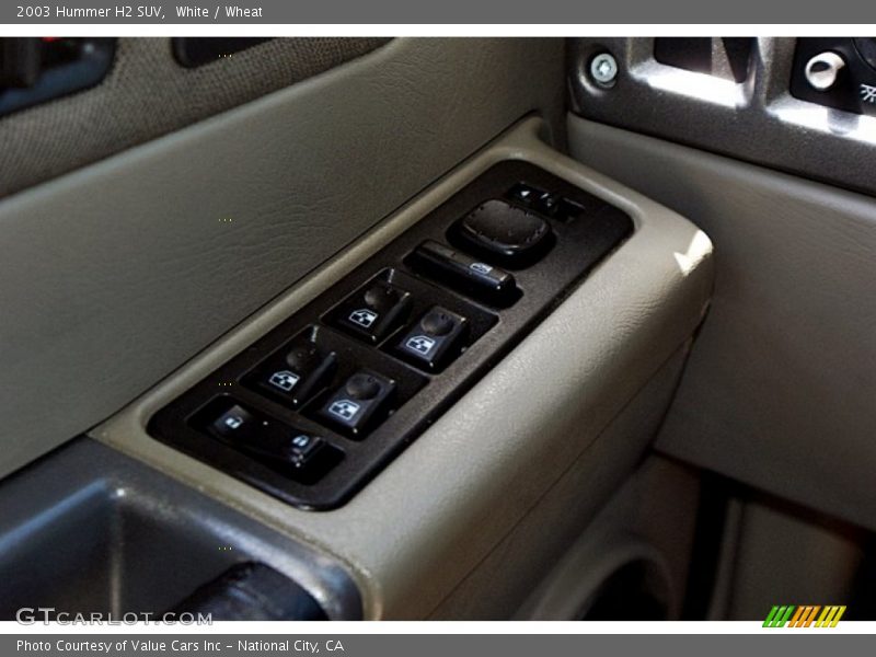 White / Wheat 2003 Hummer H2 SUV