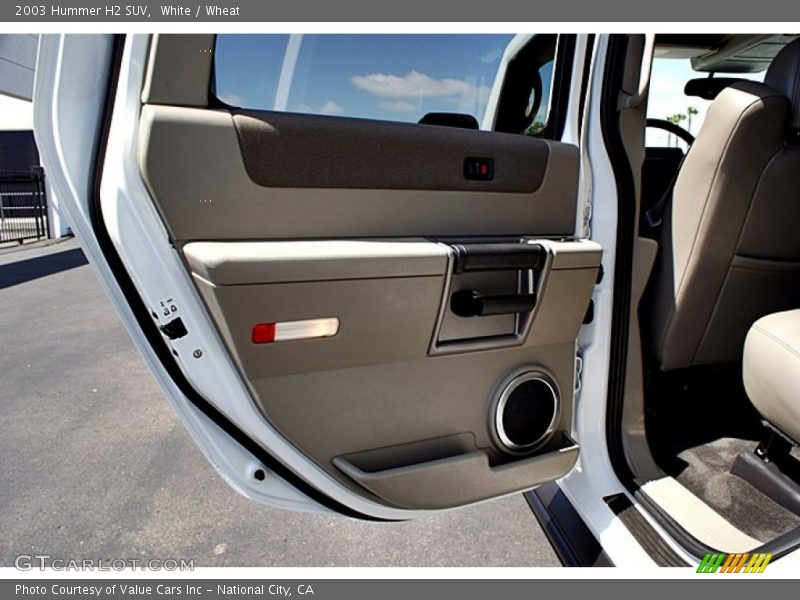 Door Panel of 2003 H2 SUV