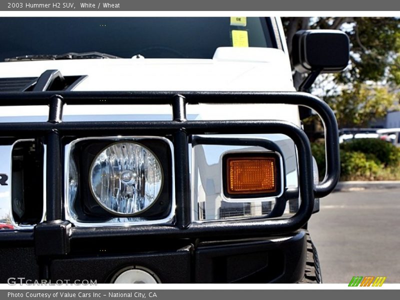 White / Wheat 2003 Hummer H2 SUV