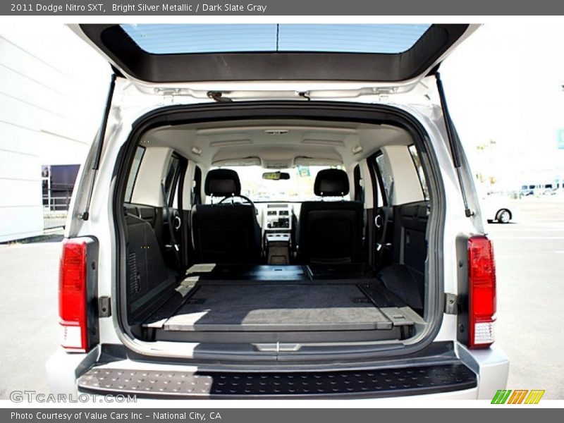  2011 Nitro SXT Trunk