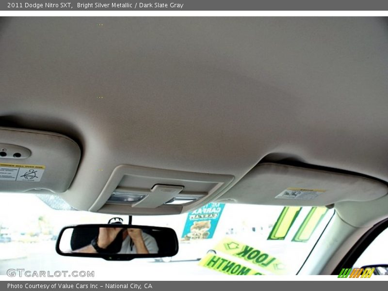 Bright Silver Metallic / Dark Slate Gray 2011 Dodge Nitro SXT