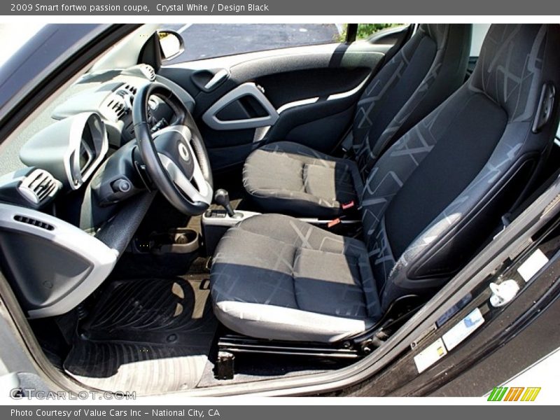 Crystal White / Design Black 2009 Smart fortwo passion coupe