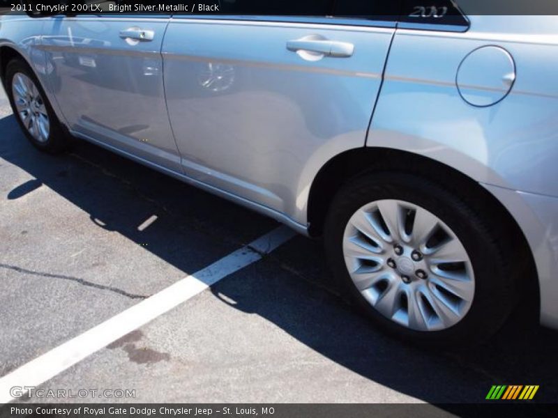 Bright Silver Metallic / Black 2011 Chrysler 200 LX