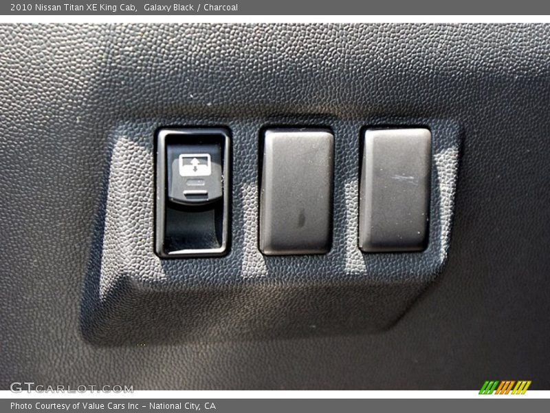 Galaxy Black / Charcoal 2010 Nissan Titan XE King Cab