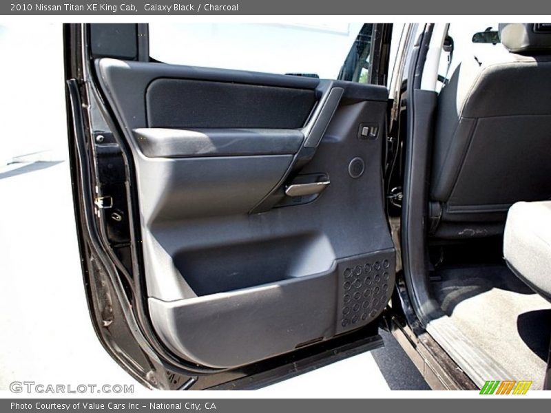Door Panel of 2010 Titan XE King Cab