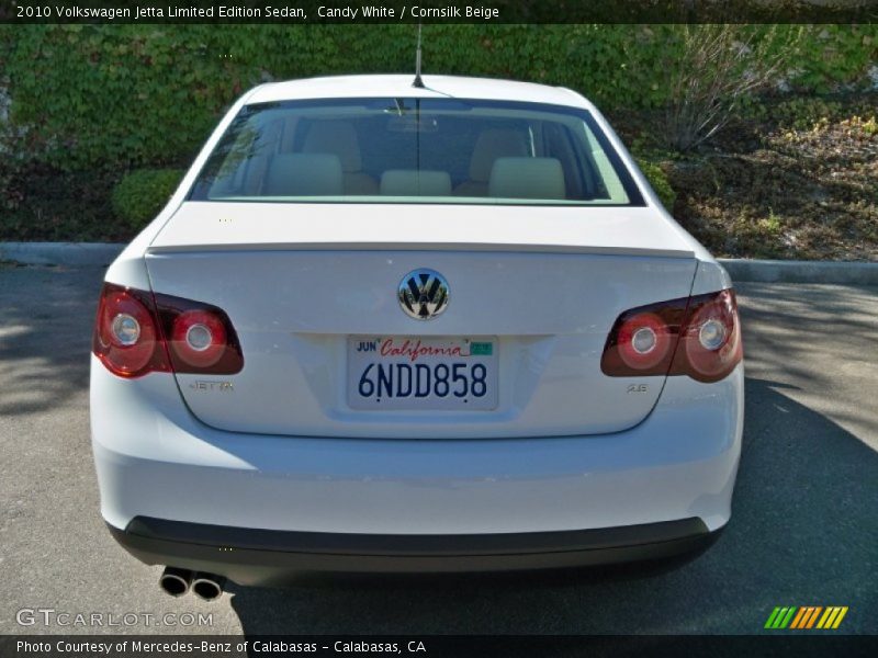 Candy White / Cornsilk Beige 2010 Volkswagen Jetta Limited Edition Sedan