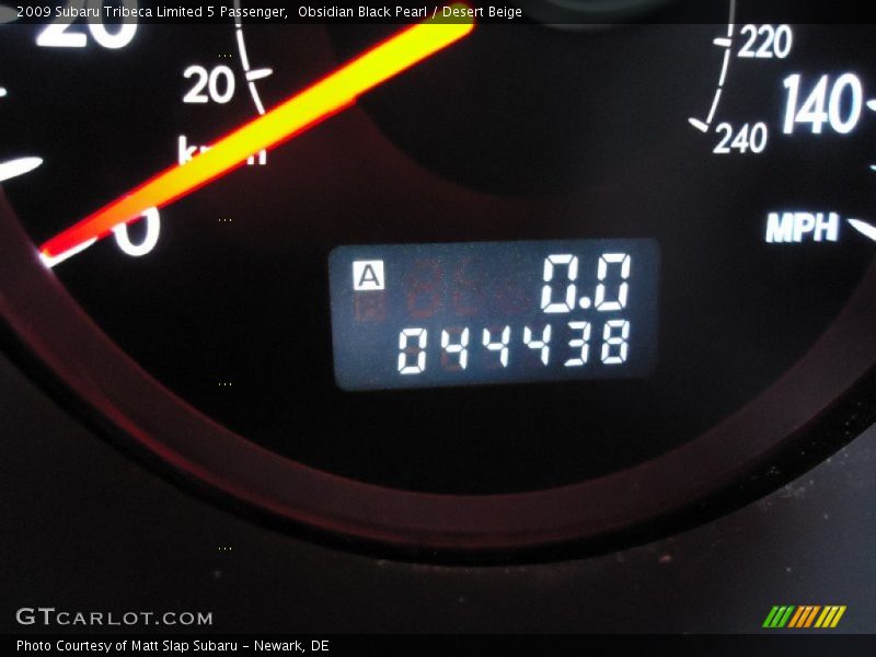 Obsidian Black Pearl / Desert Beige 2009 Subaru Tribeca Limited 5 Passenger