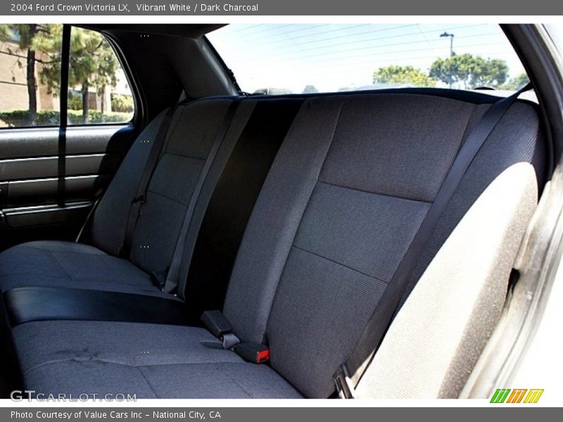 Vibrant White / Dark Charcoal 2004 Ford Crown Victoria LX