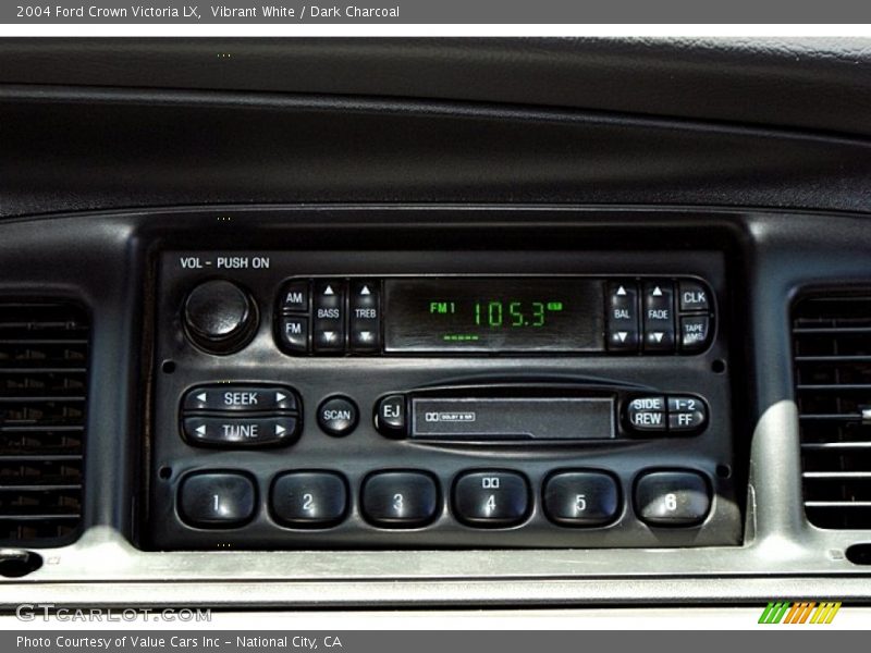 Audio System of 2004 Crown Victoria LX