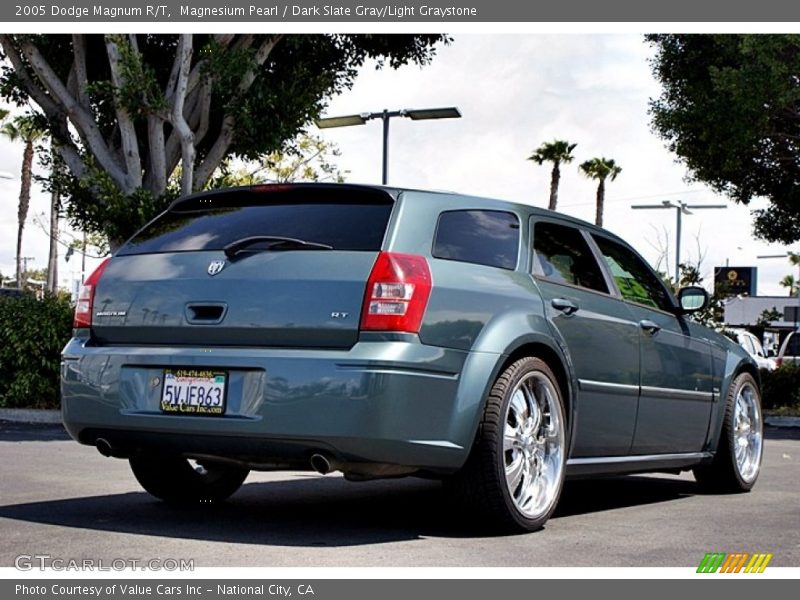 Magnesium Pearl / Dark Slate Gray/Light Graystone 2005 Dodge Magnum R/T