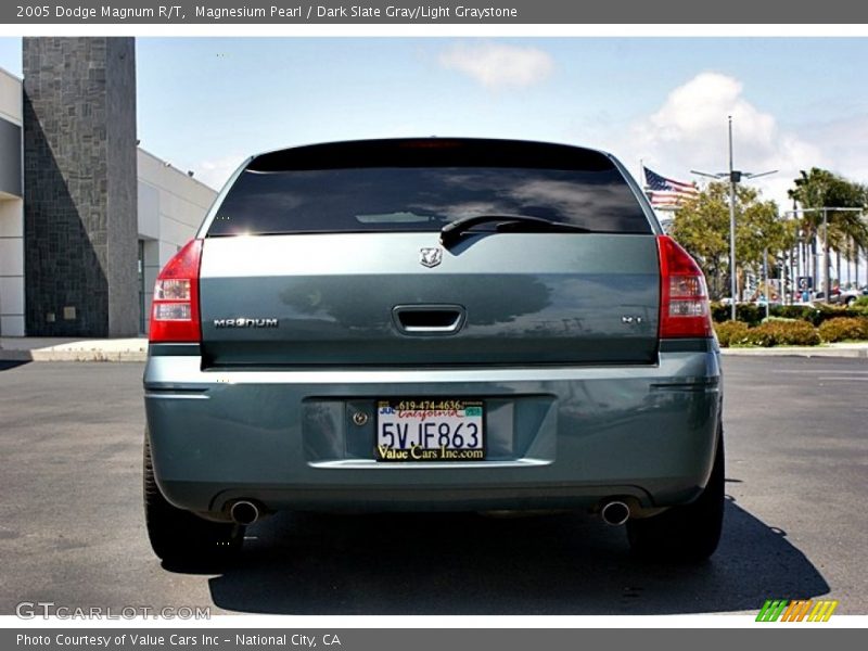 Magnesium Pearl / Dark Slate Gray/Light Graystone 2005 Dodge Magnum R/T