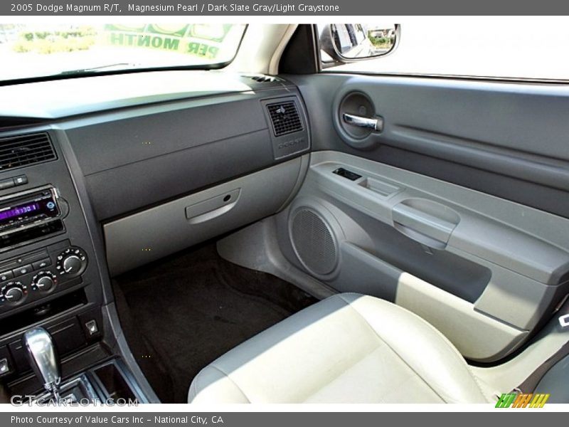 Magnesium Pearl / Dark Slate Gray/Light Graystone 2005 Dodge Magnum R/T