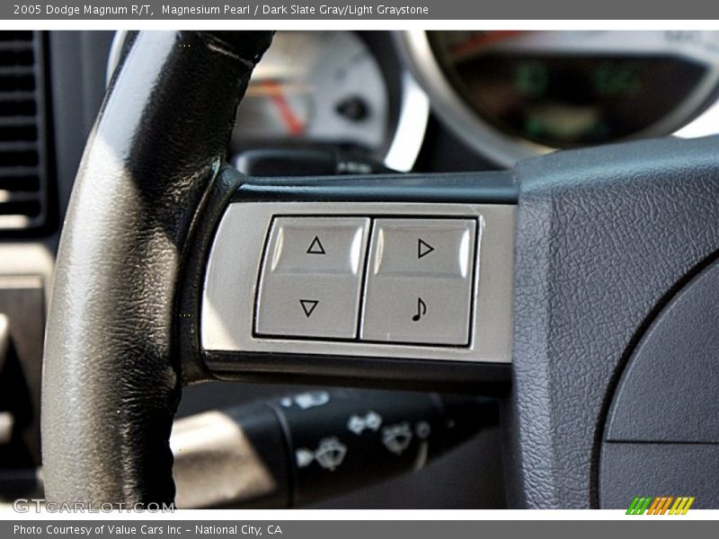 Magnesium Pearl / Dark Slate Gray/Light Graystone 2005 Dodge Magnum R/T