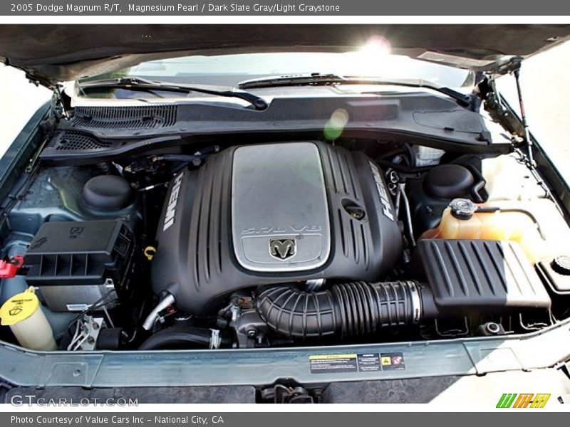  2005 Magnum R/T Engine - 5.7 Liter HEMI OHV 16-Valve V8