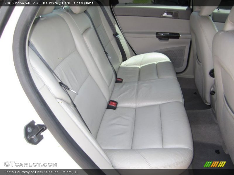 Ice White / Dark Beige/Quartz 2006 Volvo S40 2.4i