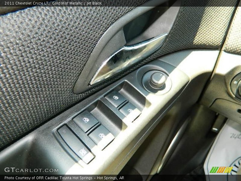 Gold Mist Metallic / Jet Black 2011 Chevrolet Cruze LT
