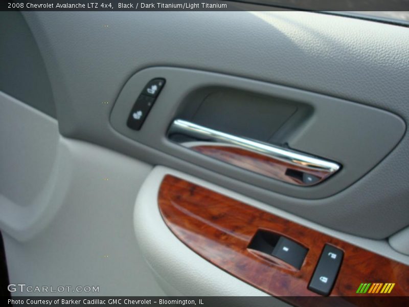 Black / Dark Titanium/Light Titanium 2008 Chevrolet Avalanche LTZ 4x4