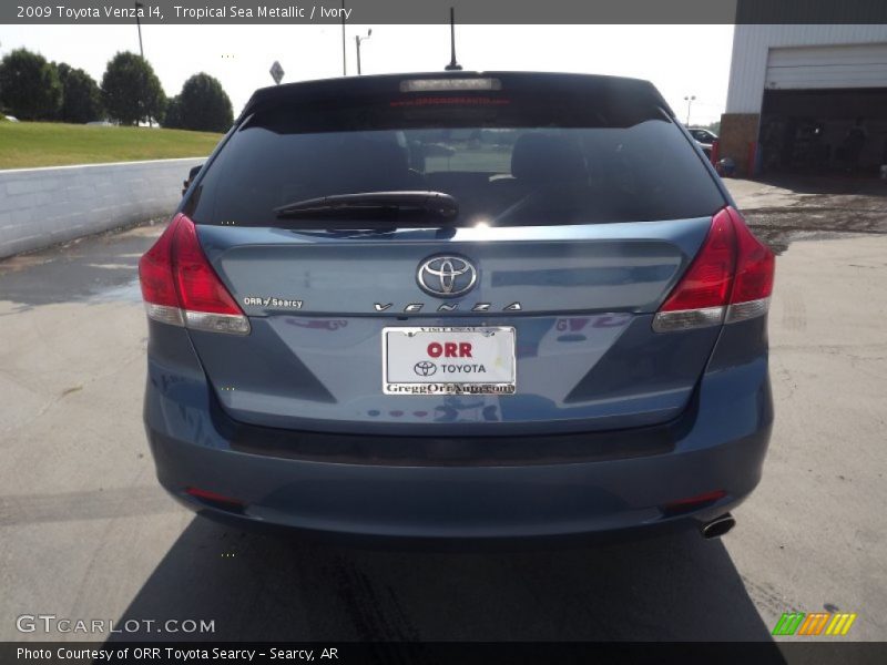 Tropical Sea Metallic / Ivory 2009 Toyota Venza I4