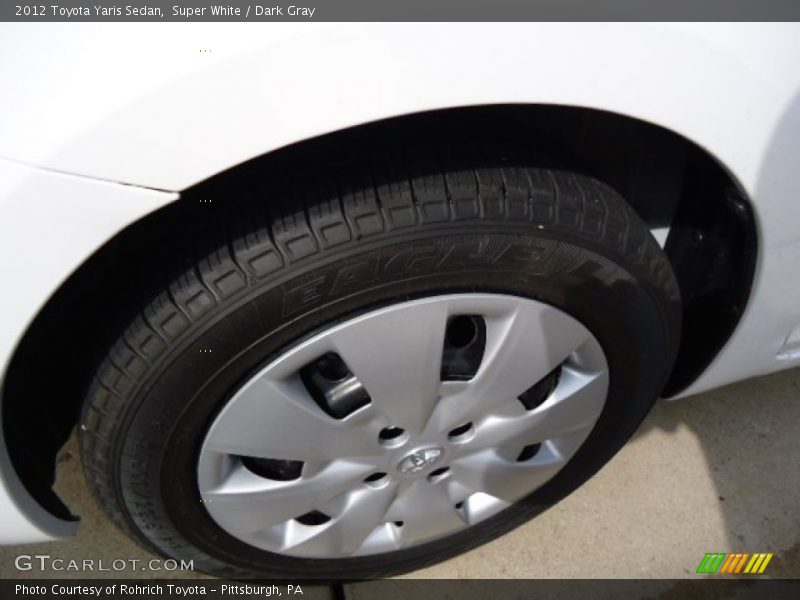 Super White / Dark Gray 2012 Toyota Yaris Sedan