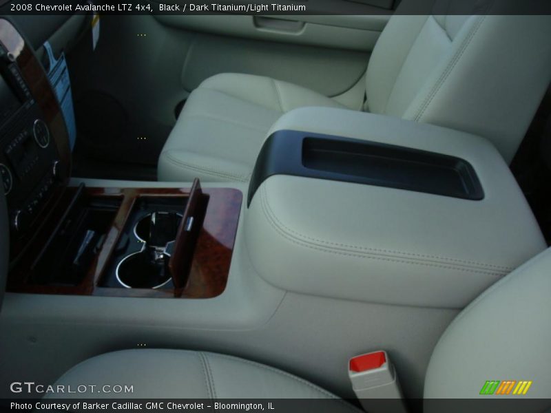 Black / Dark Titanium/Light Titanium 2008 Chevrolet Avalanche LTZ 4x4