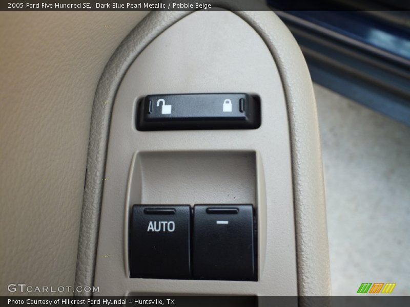 Dark Blue Pearl Metallic / Pebble Beige 2005 Ford Five Hundred SE