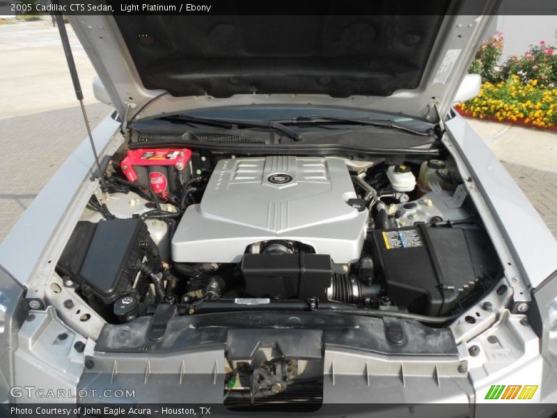 Light Platinum / Ebony 2005 Cadillac CTS Sedan