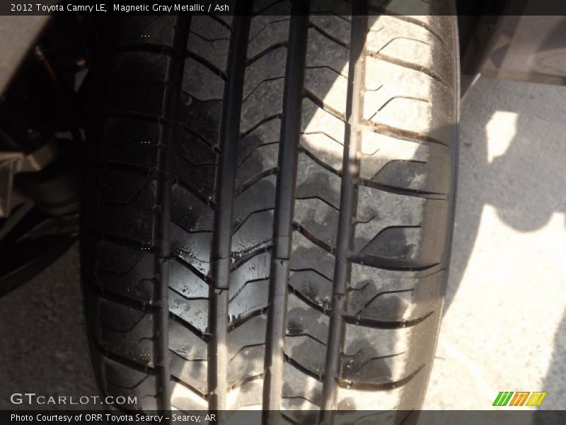Magnetic Gray Metallic / Ash 2012 Toyota Camry LE