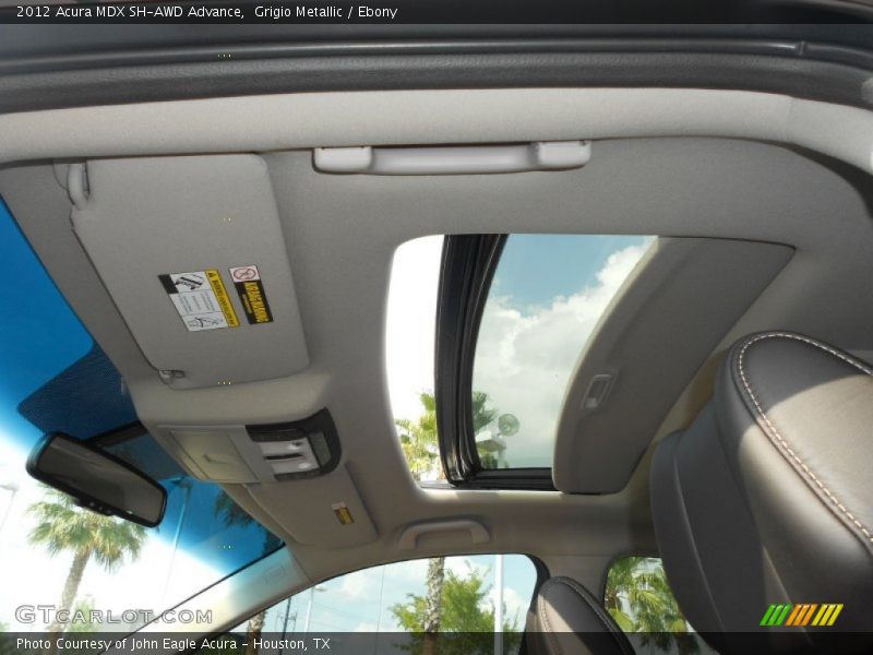 Sunroof of 2012 MDX SH-AWD Advance