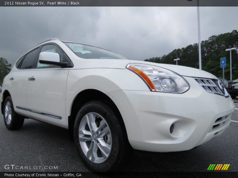 Pearl White / Black 2012 Nissan Rogue SV