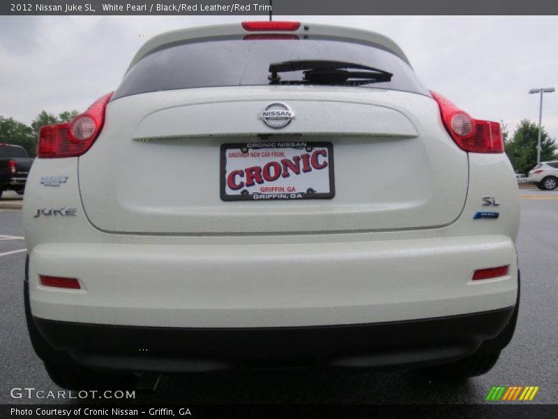 White Pearl / Black/Red Leather/Red Trim 2012 Nissan Juke SL