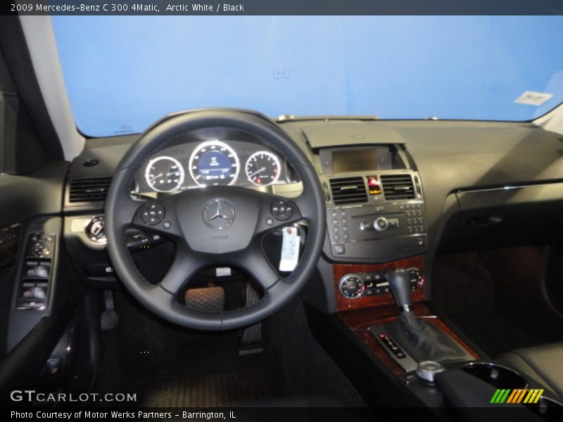Arctic White / Black 2009 Mercedes-Benz C 300 4Matic