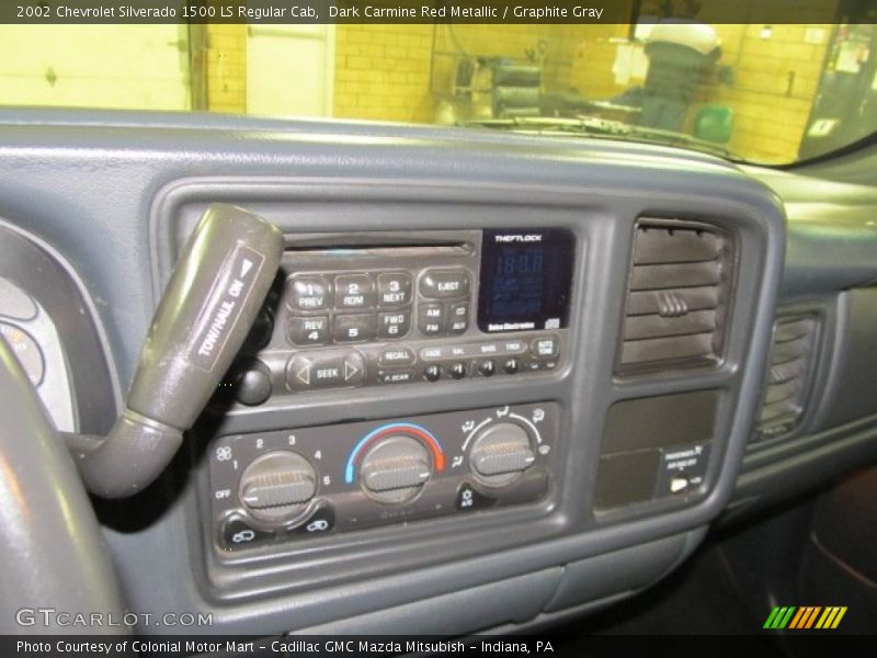 Controls of 2002 Silverado 1500 LS Regular Cab