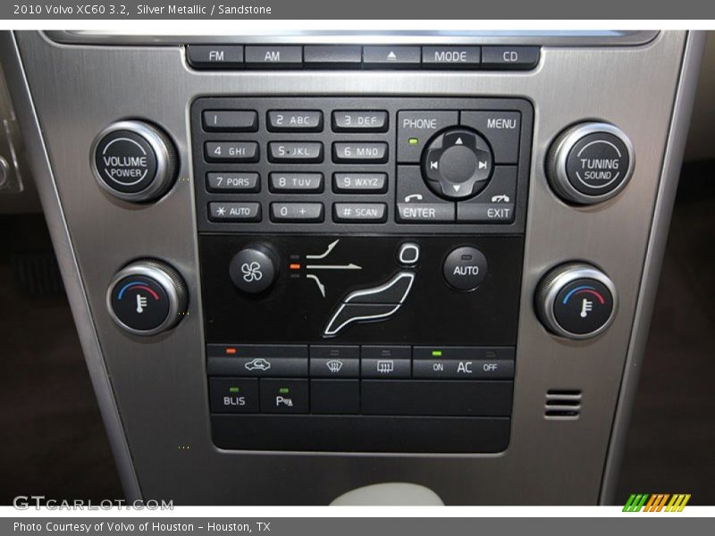 Silver Metallic / Sandstone 2010 Volvo XC60 3.2