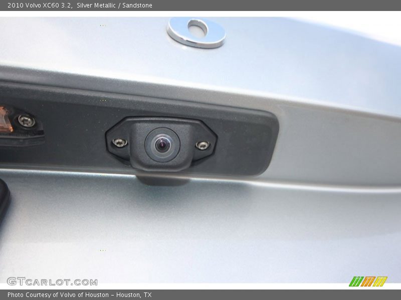 Silver Metallic / Sandstone 2010 Volvo XC60 3.2