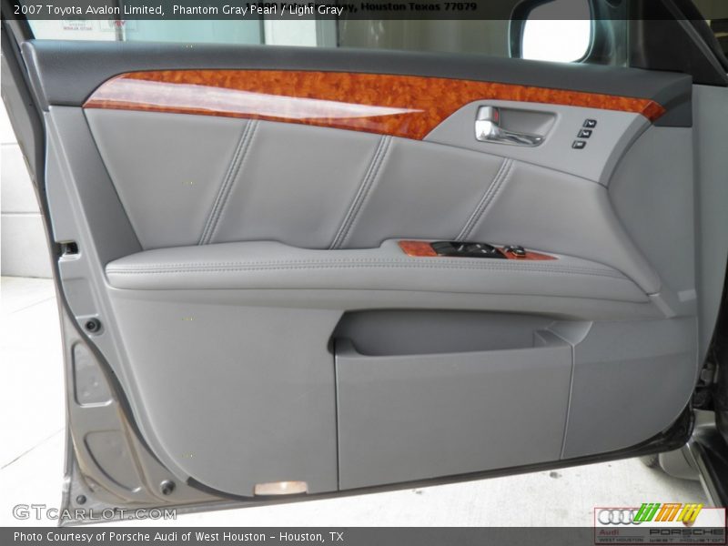 Phantom Gray Pearl / Light Gray 2007 Toyota Avalon Limited