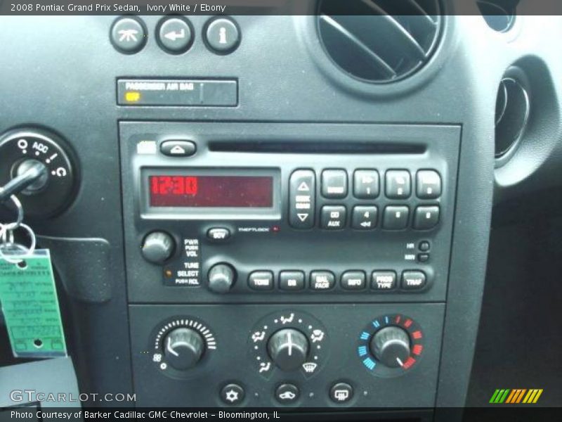 Ivory White / Ebony 2008 Pontiac Grand Prix Sedan