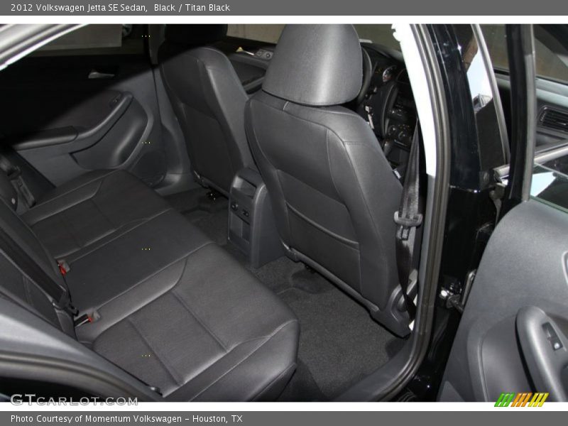 Black / Titan Black 2012 Volkswagen Jetta SE Sedan