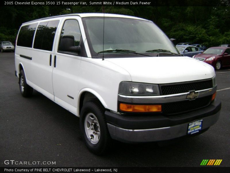 Summit White / Medium Dark Pewter 2005 Chevrolet Express 3500 15 Passenger Van