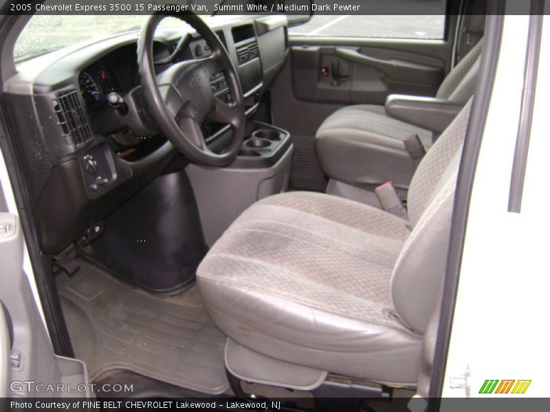 Summit White / Medium Dark Pewter 2005 Chevrolet Express 3500 15 Passenger Van