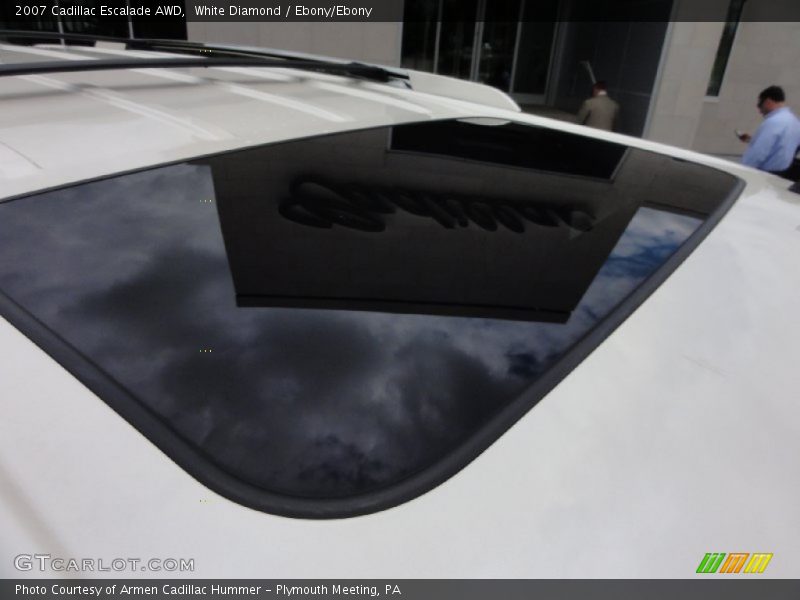 White Diamond / Ebony/Ebony 2007 Cadillac Escalade AWD