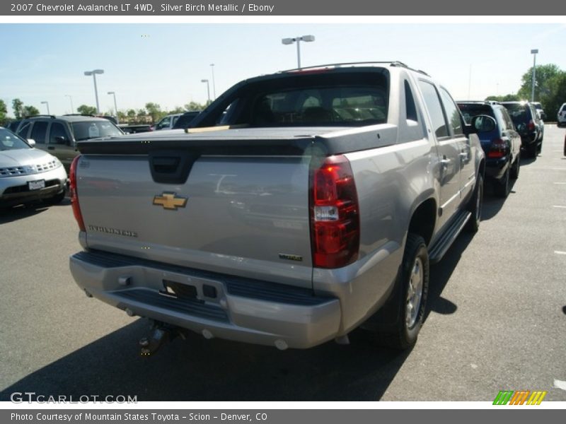 Silver Birch Metallic / Ebony 2007 Chevrolet Avalanche LT 4WD