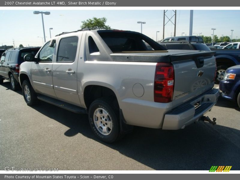 Silver Birch Metallic / Ebony 2007 Chevrolet Avalanche LT 4WD