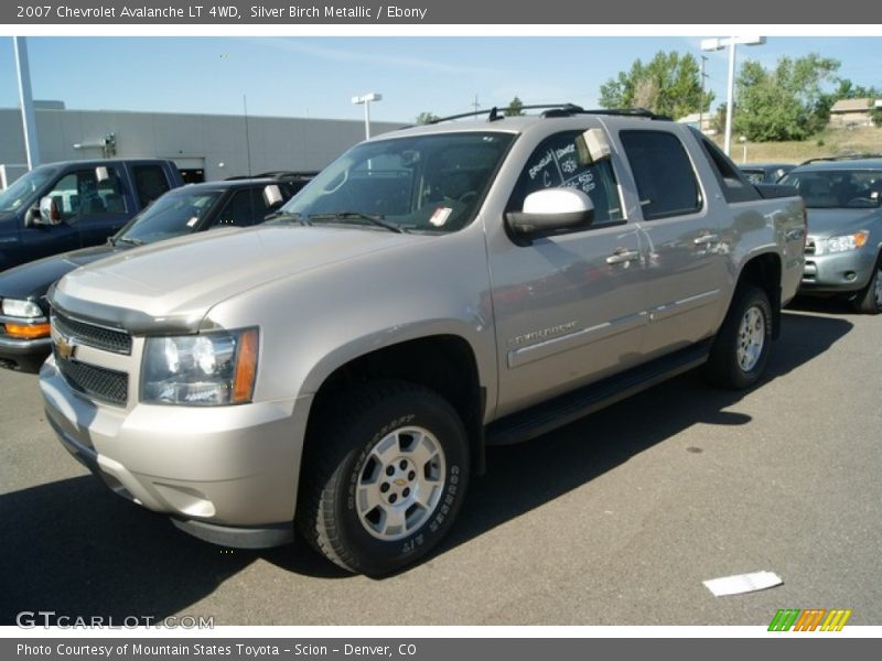 Silver Birch Metallic / Ebony 2007 Chevrolet Avalanche LT 4WD