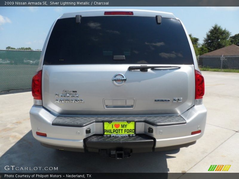Silver Lightning Metallic / Charcoal 2009 Nissan Armada SE