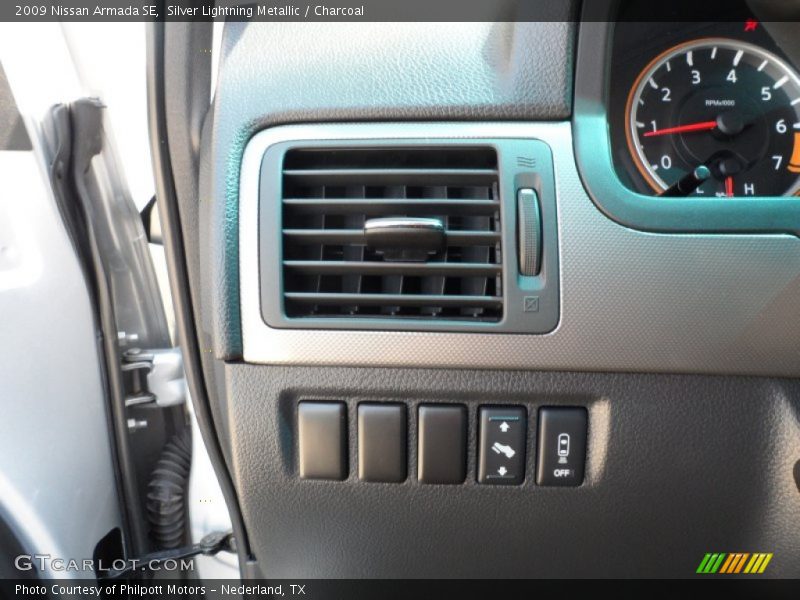 Silver Lightning Metallic / Charcoal 2009 Nissan Armada SE